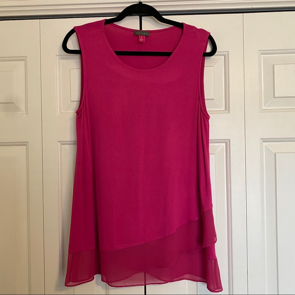 Vince Camuto magenta sleeveless layered blouse; M